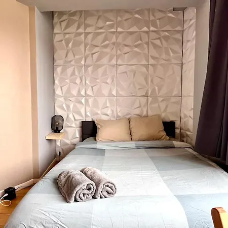 Getaway For Two Center & Within Walking Distance Apartment *
