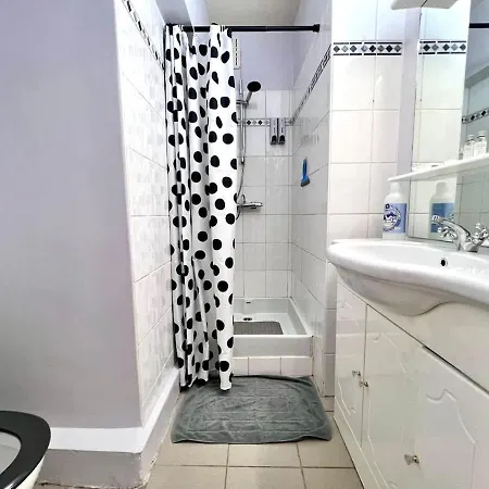 Daire Getaway For Two Center & Within Walking Distance *