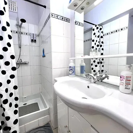 Getaway For Two Center & Within Walking Distance Daire Oostende